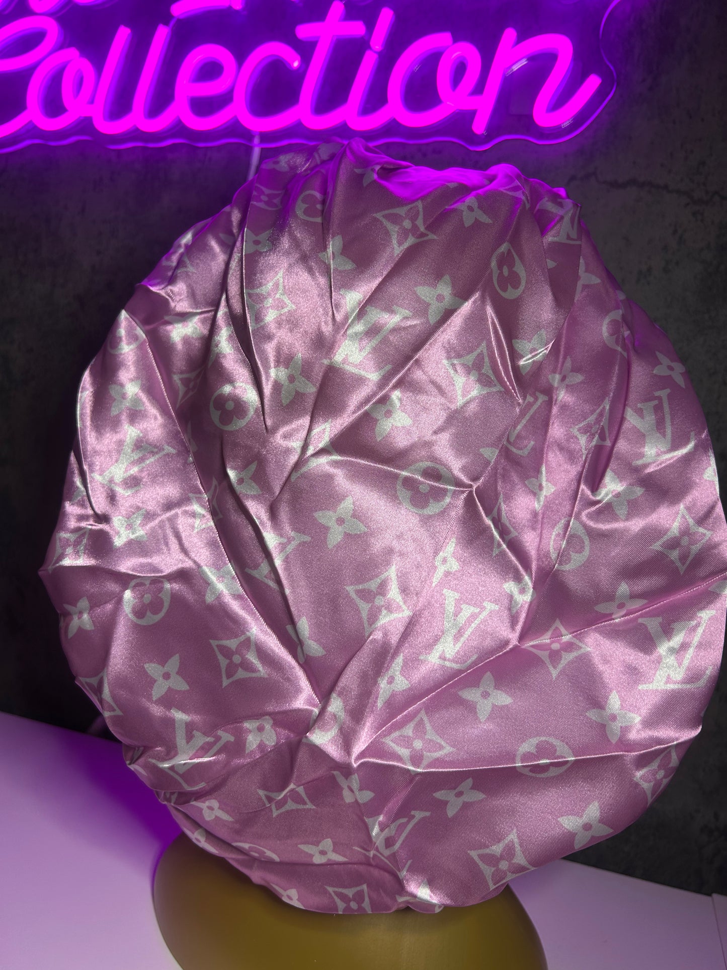 pink L